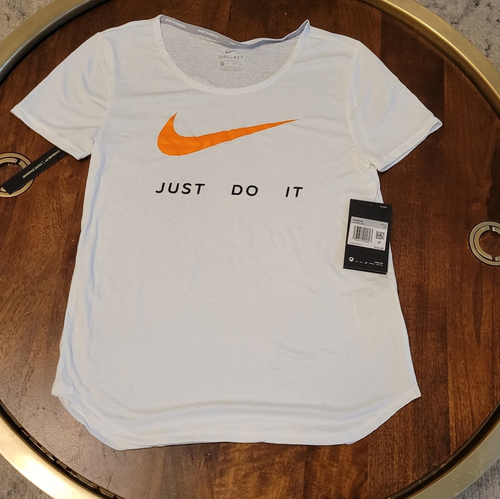 Nike women dri fit short sleeve xs